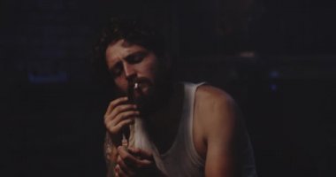 Bir kaşık adam Isıtma ilaç