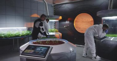 Mars üssüne fidan dikimi bilim adamı