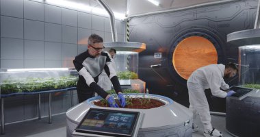 Mars üssüne fidan dikimi bilim adamı