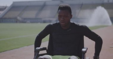 Antrenör engelli sporcu teşvik