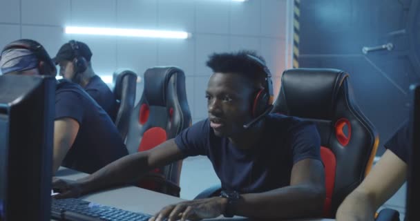 Gamer pousse la caméra 