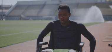 Antrenör engelli sporcu teşvik