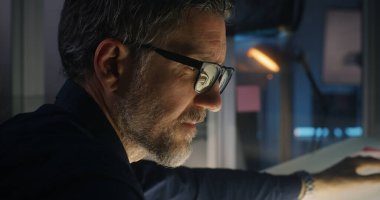 Araba tasarımcısı iş başında