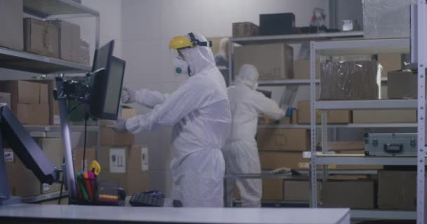 Disinfezione dell'ufficio durante la pandemia — Video Stock