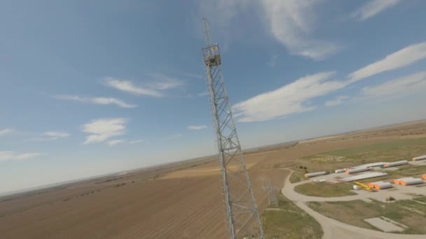 Postes y construcción de una central eléctrica — Vídeos de Stock