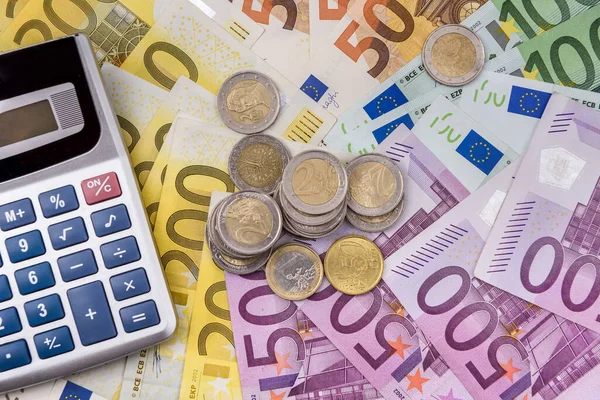 Euro Banknotes Background Coins Calculator — Stock Photo, Image