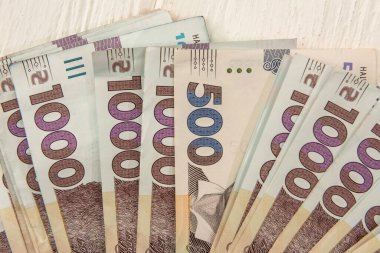 - Evet. Ukrayna 'nın yeni 1000 banknotunun arka planı. Aynısı ve para kokusu dışında. Ukrayna Parası.