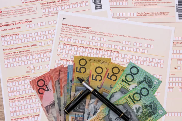 Αυστραλιανή Φορολογική Δήλωση Στυλό Και Αυστραλιανά Δολάρια Αυτό Φορολογική Εταιρεία — Φωτογραφία Αρχείου
