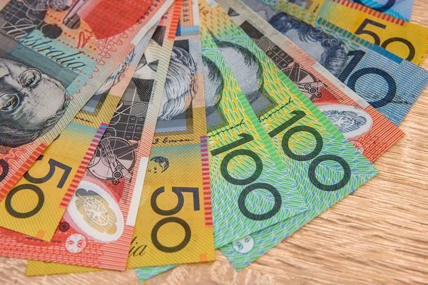 Nationell Valuta Färgglada Australiska Dollar Sedlar Träbord Närbild — Stockfoto