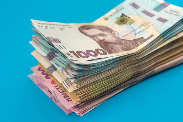 Oekraïense Hryvnia Geld Nieuwe Rekeningen 1000 500 Geïsoleerd Blauw Een — Stockfoto