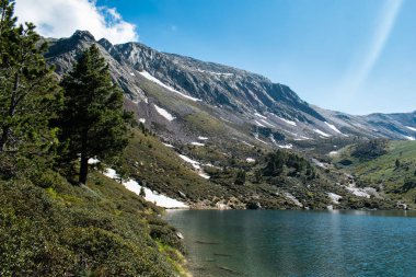 Dağ Gölü Estany de les Truites Andorra Pireneleri, La Massana, Refugi de Coma Pedrosa