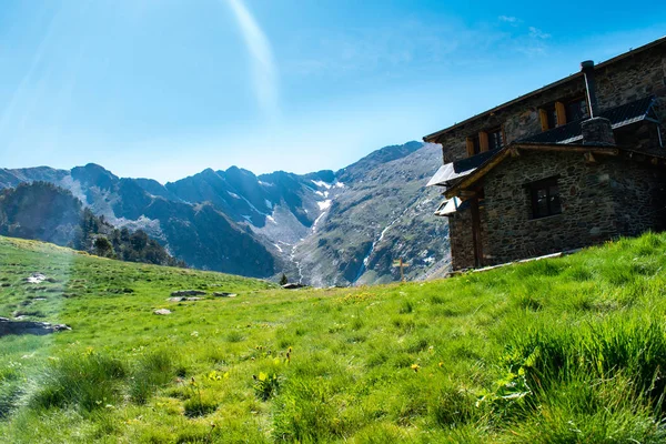 Refugio Comapedrosa Andorra Montañas Pirineos Verano Refugi Coma Pedrosa — Foto de Stock