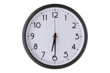 Yakın çekim yuvarlak beyaz izole ofis duvar saati,