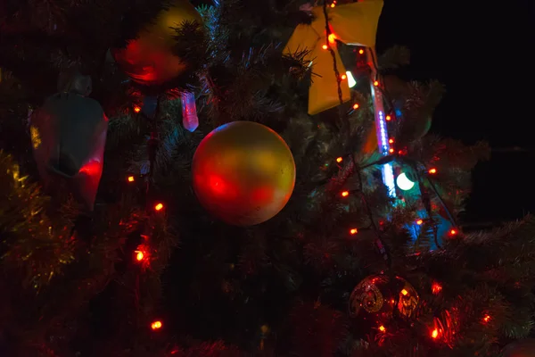 Árbol Navidad Iluminado Navidad Año Nuevo Decoración Concepto Vacaciones Temporada —  Fotos de Stock