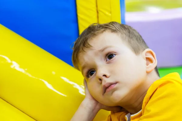 Petit Enfant Garçon Émotion Enfant Triste Enfance Isolé — Photo