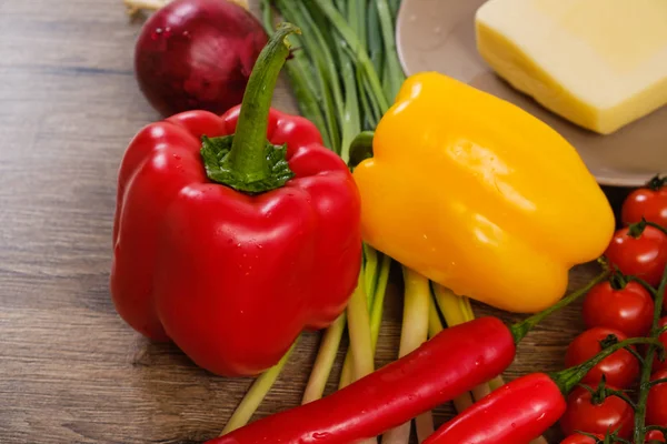 Ingredientes Vegetales Para Burritos Tomates Pimientos Sobre Fondo Madera Vista —  Fotos de Stock