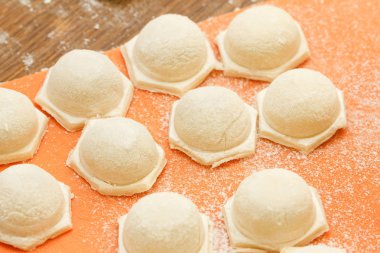 taze ev yapımı mantı