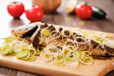 Gıda sazan balık unu kavrulmuş. sağlıklı.