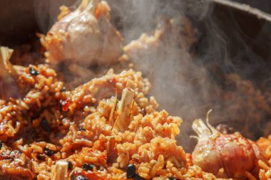 Pilav pişirme bowler şenlik ateşi kazanı, aşçı.