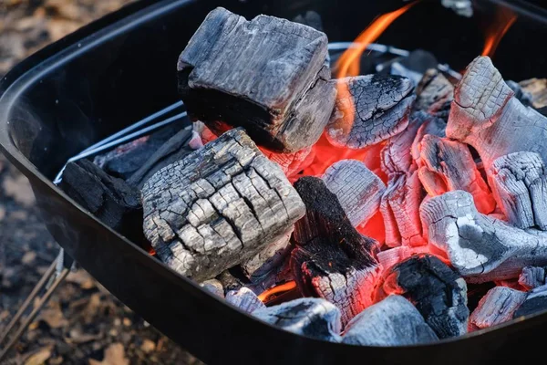 Hintergrund Kohle Feuer Flamme heiß, warm. — Stockfoto