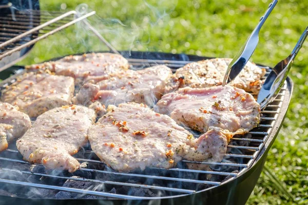 Parrilla de carne de res cruda, primavera de chine . — Foto de Stock