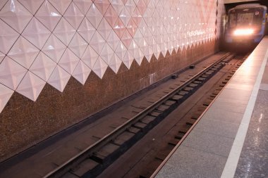 hız metro tünelleri, ışık ve renkler