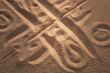 Tic Tac Toe kum arka planda çizim