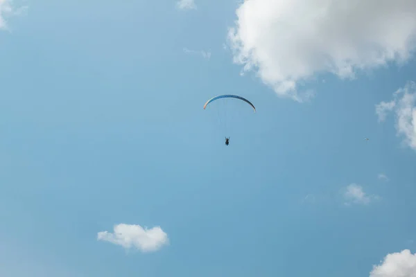 Parapente vuelo deporte — Foto de Stock