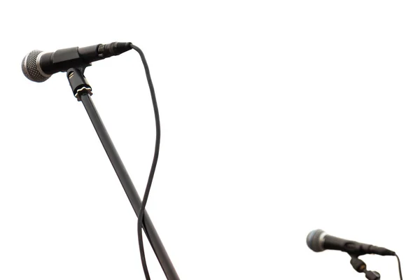 Chrome mikrofon isolerad på en vit bakgrund — Stockfoto