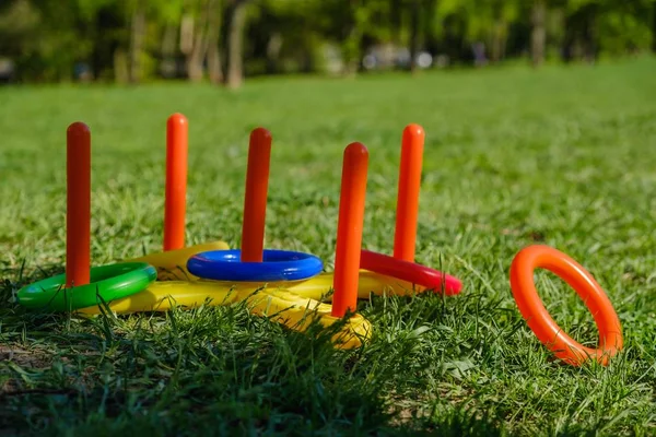 Spel zomeractiviteit spelen speelgoed, zon. — Stockfoto