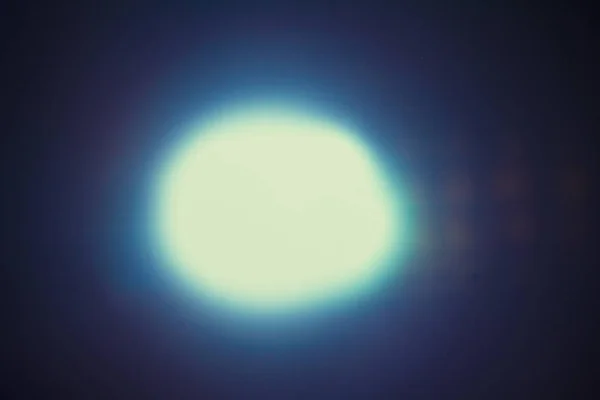 Fénysugara spot fény felett fekete háttér, négyzet szakasz absztrakt megvilágítás — Stock Fotó