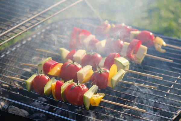 Zelenina grilování marinády BBQ zdraví, jídlo. — Stock fotografie