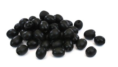 doldurulmuş zeytinler beyaz arkaplanda izole