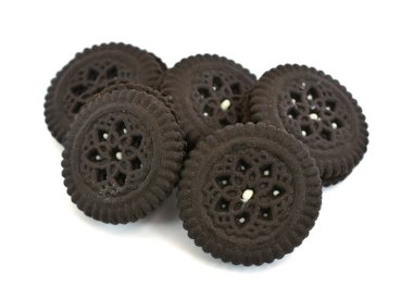 Beyaz arkaplanda izole edilmiş çerezler