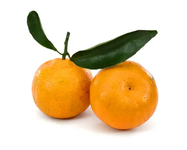 Strappare Frutti Mandarino Isolati Sfondo Bianco — Foto Stock