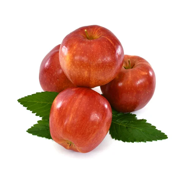 Olgun Kırmızı Elma Meyvesi Beyaz Arkaplanda Izole — Stok fotoğraf