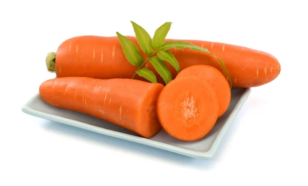 Нарезанная Морковь Белом Фоне — стоковое фото