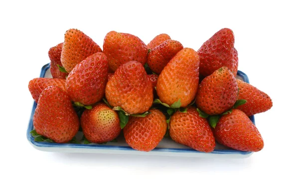 Frutas Frescas Morango Isoladas Sobre Fundo Branco — Fotografia de Stock