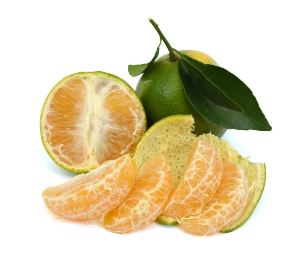 Frutos Tangerina Maduros Citrus Deliciosa Tenore Isolados Sobre Fundo Branco — Fotografia de Stock