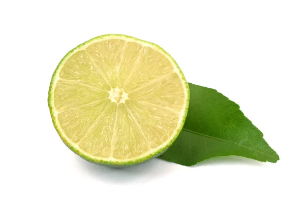 Een Plak Citrusvruchten Geïsoleerd Witte Achtergrond — Stockfoto