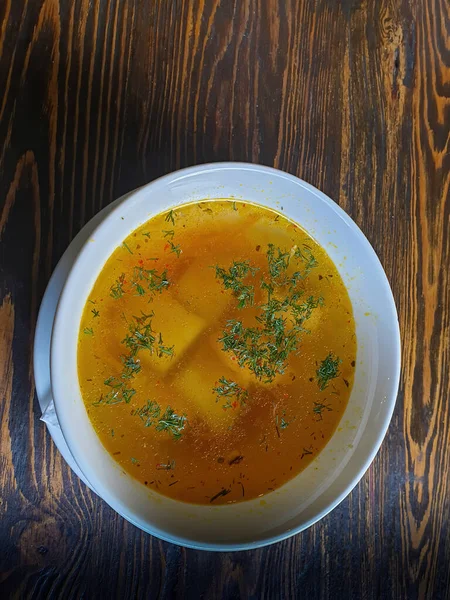 Sopa Com Ervas Mesa — Fotografia de Stock