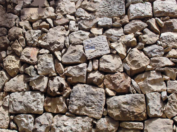Padrão de design de estilo moderno decorativo rachado parede de pedra real — Fotografia de Stock