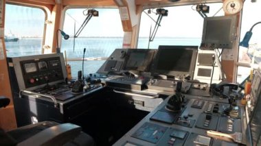 Kaptan Köşkü deniz seyir cihazları