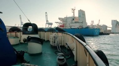 Odessa, 20 Ekim 2018, Ukrayna. Ne zaman çekme Mısır geminin mürettebatı çalışmalarını