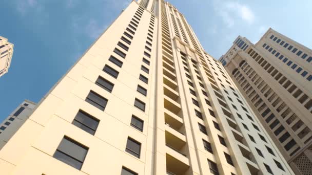 Dubai Eau Rascacielos Dubai Edificio Apartamentos Gran Altura Dubai Contra — Vídeo de stock