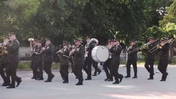 Banda di ottone militare delle forze armate dell'Ucraina . — Video Stock