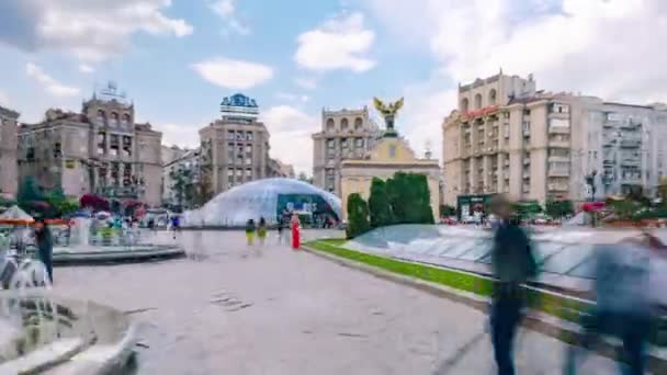 Kiev, Självständighetstorget. Hyperlapse. — Stockvideo