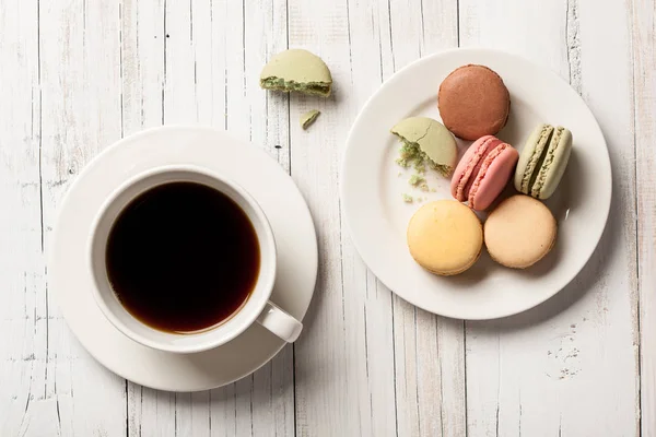 Tasse Café Macarons Dans Une Assiette — Photo