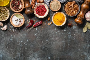 Arka plan ile baharat pişirme