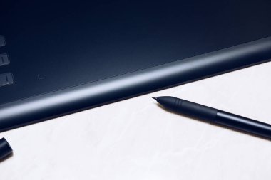 Çizer ve tasarımcılar için kalemle grafiksel tablet